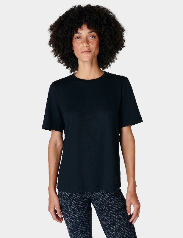 Essential Crew Neck T-Shirt - Black